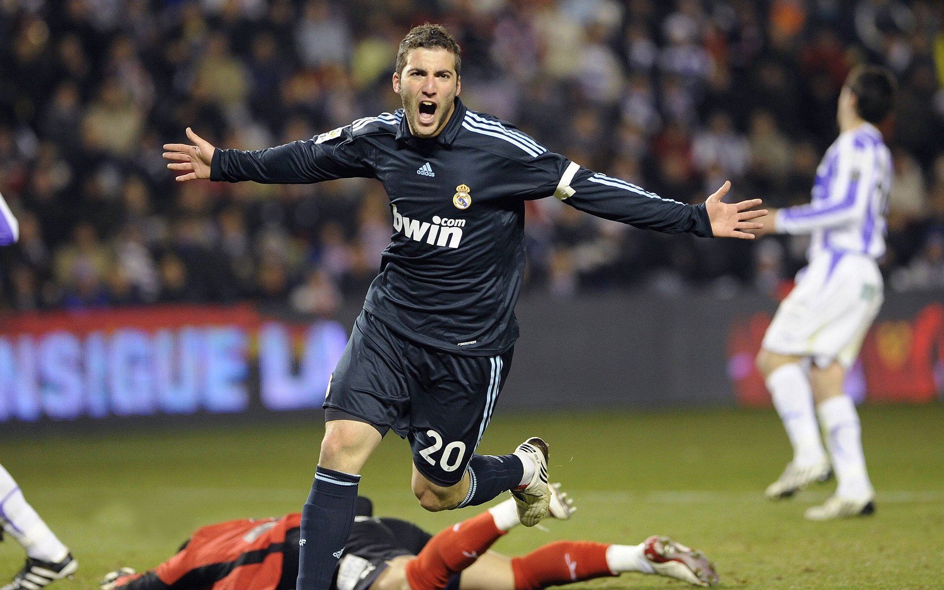 九游下载-乌拉圭男足在巴黎奥运会上击败多支强队，乌拉圭足球拿过冠军吗